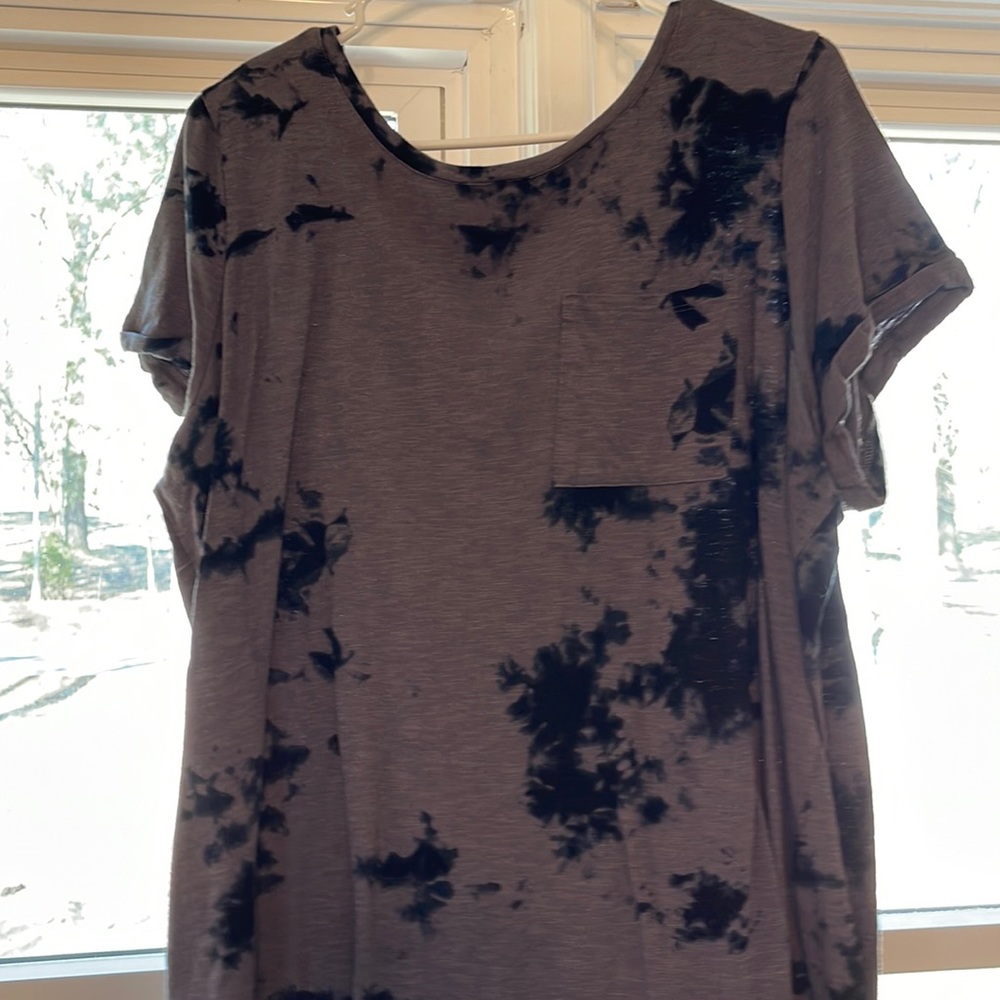 Tie dye dressy tee